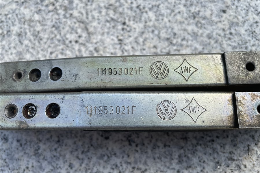 1957 - Pair of Genuine VW SWF 6V Semaphores